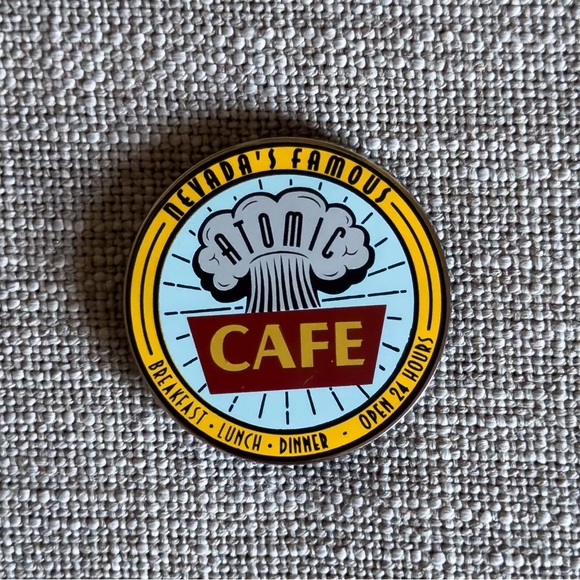 New WDI Disney Springs Jock Lindsey's Hangar Bar 4 Pin Coaster Set 1 LE 200 - Picture 4 of 11